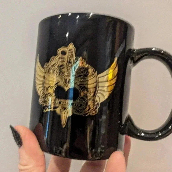 Vintage bon Jovi black gold mug - Picture 2 of 8